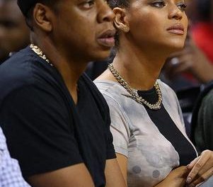 Beyoncé y Jay-Z regalan muñeca de 80 mil dólares a su hija