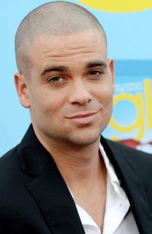 Actor de ‘Glee’ enfrenta demanda por acoso y ataque sexual