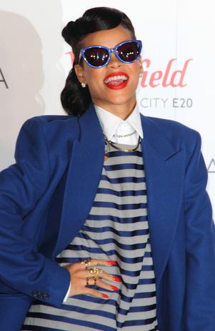 Rihanna da propina de 200 dolares a un camarero de Los Ángeles