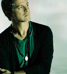 ALEJANDRO SANZ TRIUNFADOR EN PREMIOS 40 PRINCIPALES