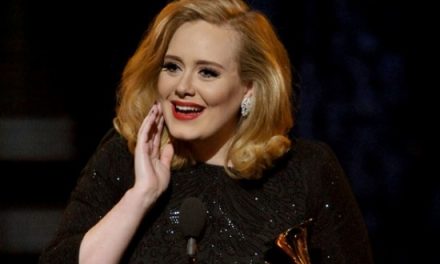 #Grammys:  Adele vence a Carly Rae Jepsen y Rihanna – Mejor Presentación Solo