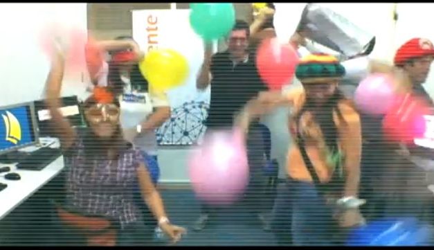 El #HarlemShake de @TwittOriente puso la oficina patas arriba