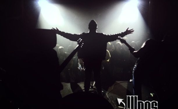 Unos Infames presenta su disco en vivo