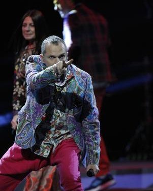 Miguel Bosé desata el romance en Viña del Mar