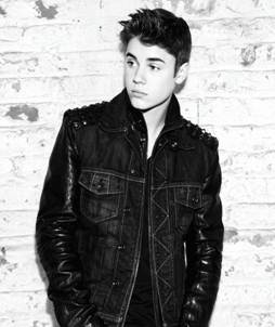 JUSTIN BIEBER 5 ÁLBUMS EN EL #1 ANTES DE CUMPLIR 19 AÑOS