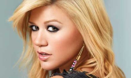 Kelly Clarkson, una »cursi» enamorada