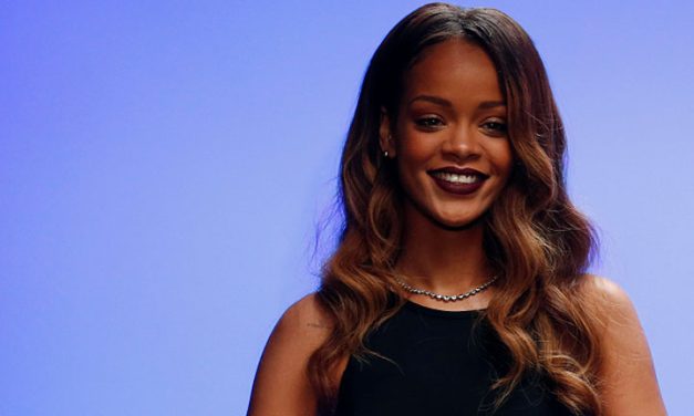 Rihanna se estrena como diseñadora en Londres
