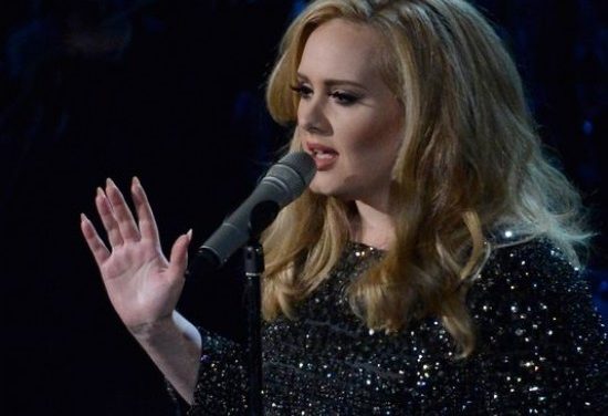 Adele volvería a grabar la canción central de James Bond