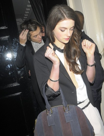 Harry Styles deja plantada a su última conquista