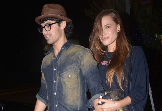 Niegan existencia de video sexual entre Joe Jonas y su novia