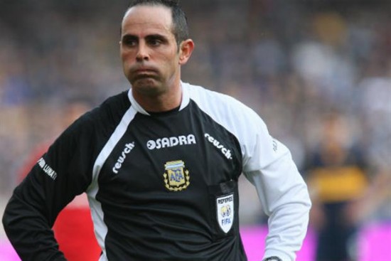 Argentina: Polémica por árbitro que es gran hincha de River