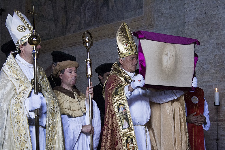 Estreno de Especial: DURANTE SEMANA SANTA HISTORY PRESENTA EN BUSCA DEL ROSTRO DE JESÚS
