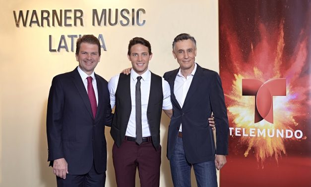 GABRIEL CORONEL primer artista en firmar alizanza entre TELEMUNDO MEDIA Y WARNER MUSIC LATINA