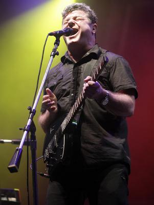 Bajofondo hace fiesta de géneros en álbum ‘Presente’