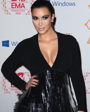 Kim Kardashian quiere posar al desnudo embarazada