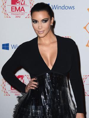 Kim Kardashian quiere posar al desnudo embarazada