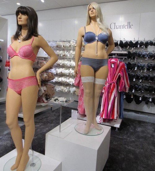 #Insolito: En Suecia Colocan maniquíes anti anorexia en tiendas de ropa