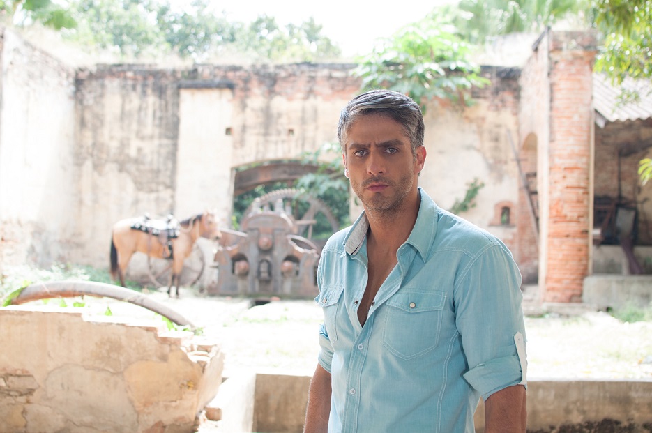 Entrevista: Marco Méndez es el recio y enigmático Alonso Cáceres