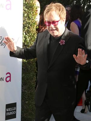 Elton John y Madonna hacen las pases en Francia