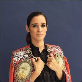 JULIETA VENEGAS estrena video de »TE VI», primer sencillo oficial de »LOS MOMENTOS»