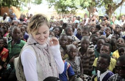 Madonna responde a ataques de presidenta de Malawi
