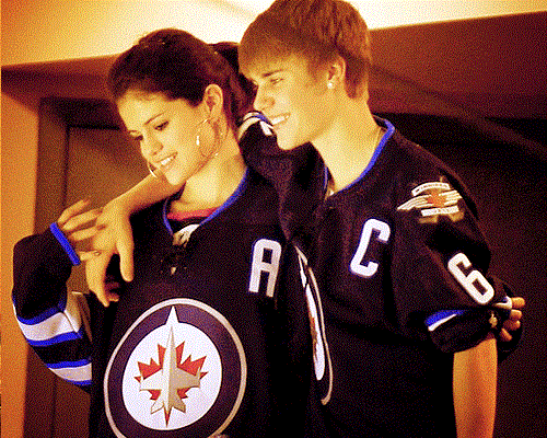 ¿Justin Bieber y Selena Gomez usándose para promocionarse?