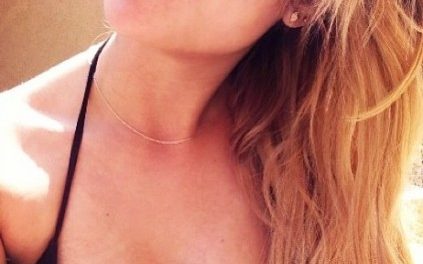 Ashley Benson comparte picantes fotos en bikini (+Fotos)
