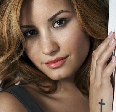Demi Lovato lidera ranking en 50 países con su nuevo disco