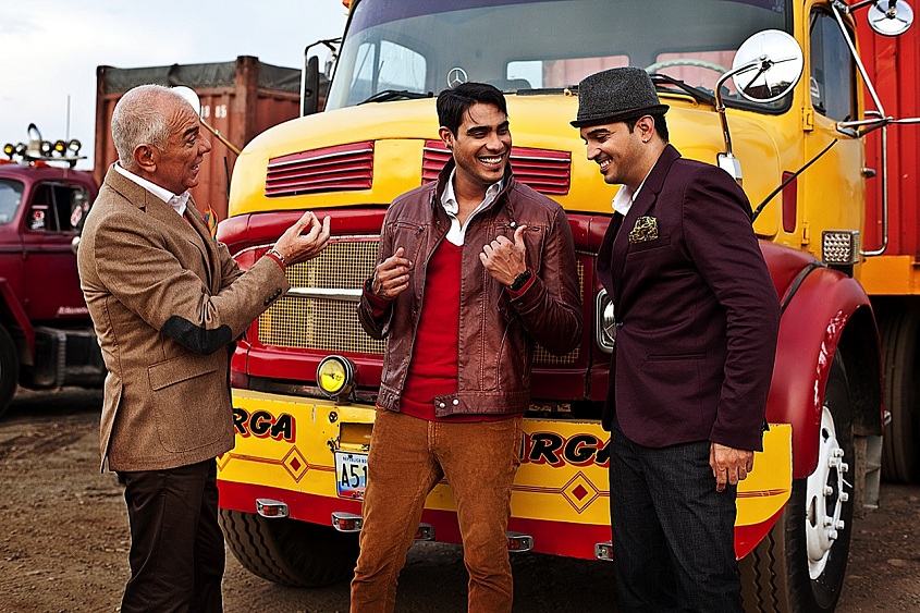 GUACO LLEVA SU »ESCULTURA» POR EL TERRITORIO NACIONAL