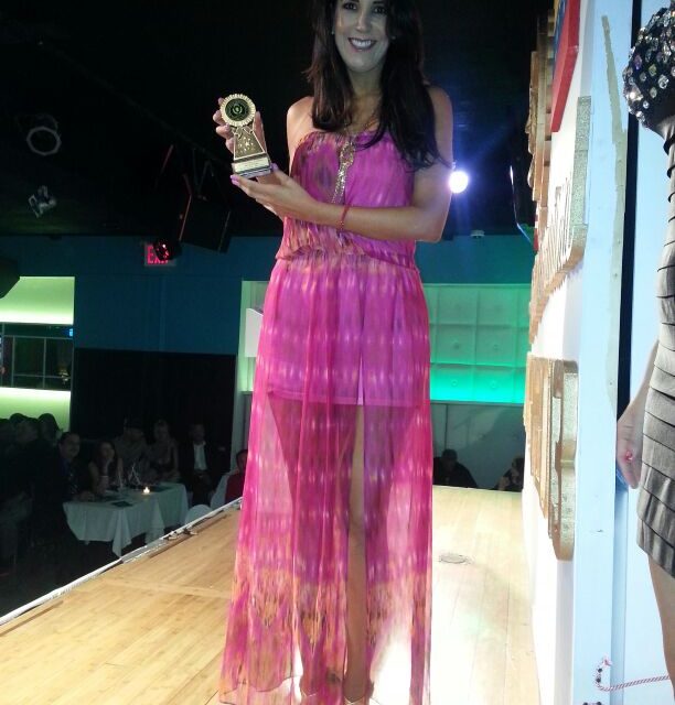 Venezolana Othniuska Cedeño obtiene premio »Cacique of Gold International» en NY