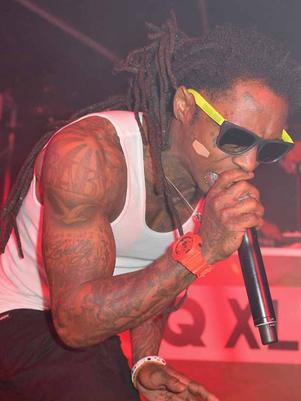 Lil Wayne regresa al hospital por crisis de epilepsia