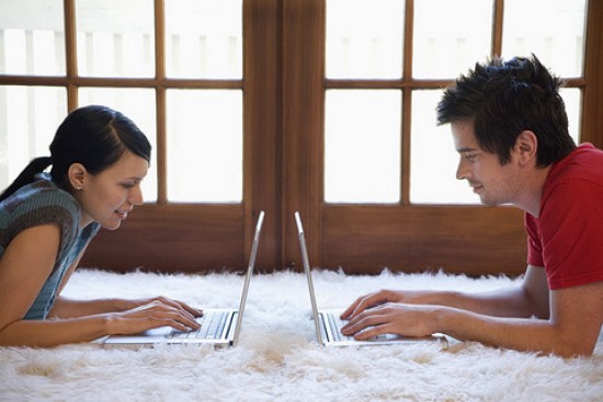 Matrimonios que inician en internet tienen menos posibilidad de divorcio