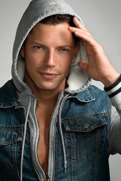 Xavier Muñoz: Mucho más que músculos y esteroides. #MuerdeAqui por @diegokapeky