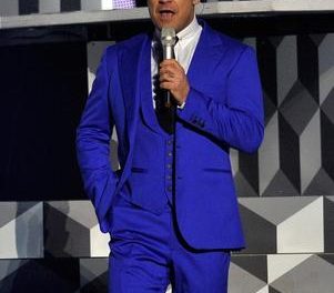 Robbie Williams desea realizar un dueto con Psy