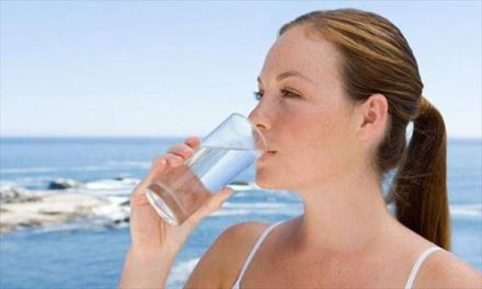 Beber agua es bueno para el funcionamiento del cerebro