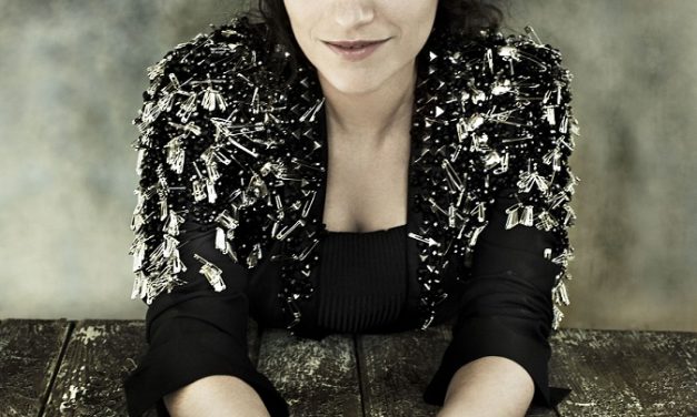 LAURA PAUSINI ANUNCIA GIRA MUNDIAL Y DISCO DE GRANDES EXITOS EN MEXICO ESTARA EL 28 DE FEBRERO