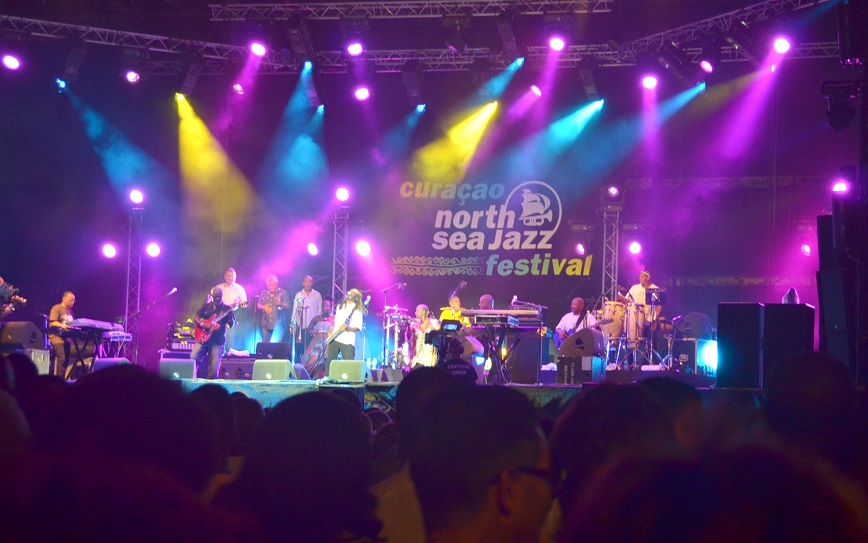 Usher, Diana Ross, Luis Miguel y Marc Anthony en el CuraÇao North Sea Jazz Festival 2013