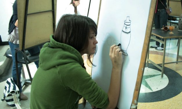 UN CAMPAMENTO PARA EXPLORAR LA COMUNICACIÓN VISUAL Y EL DISEÑO