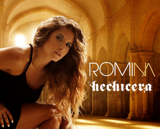 Romina se lanzó como solista para hechizar al público venezolano