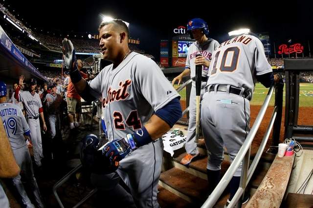 Miguel Cabrera recibe ESPY como mejor jugador de la MLB