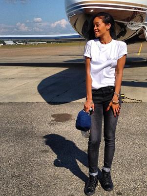 Rihanna desea alejarse de Chris Brown y de sus problemas