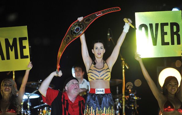 Katy Perry cerró los MTV Video Music Awards 2013 con ‘Roar’ (+Video)
