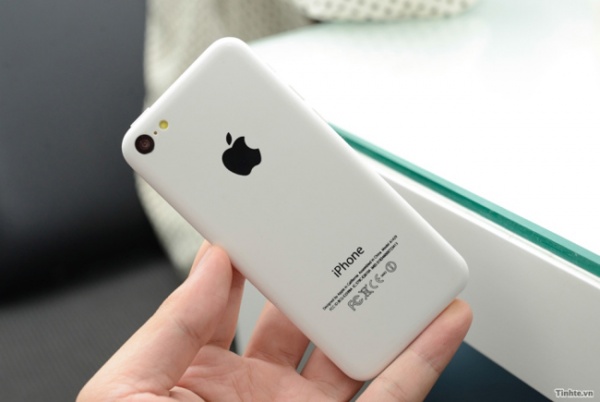 iPhone 5C: se filtran imágenes del smartphone económico de Apple