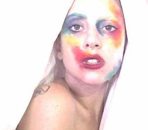 Lady Gaga Lyric video de su sencillo, ‘Applause’ (+Video)