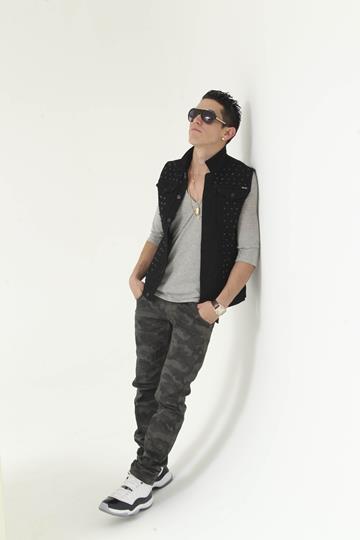 Lenny comienza nueva etapa como solista