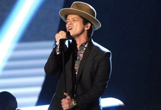 Bruno Mars llega al puesto 9 en el Billboard 200 esta semana
