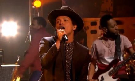 Bruno Mars actuaría en el medio tiempo del Super Bowl 2014