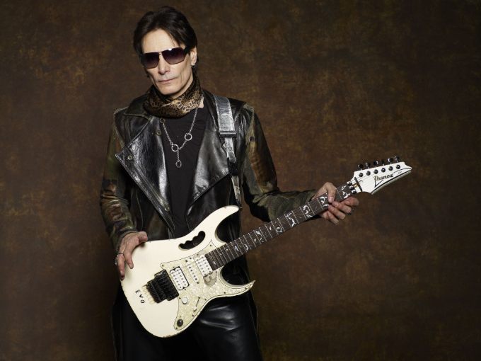 El hechizo de Steve Vai y su guitarra tomarán Caracas en diciembre