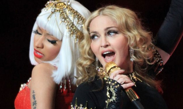 Nicki Minaj y Madonna presentan adelanto de videoclip ‘I Don’t Give A’ (+Video)