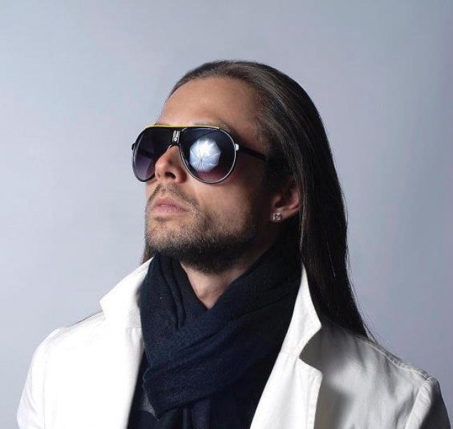 MANUEL CARRÉ VUELVE A VENEZUELA CON SU NUEVO TEMA »NO ME DEJES SOLITO»